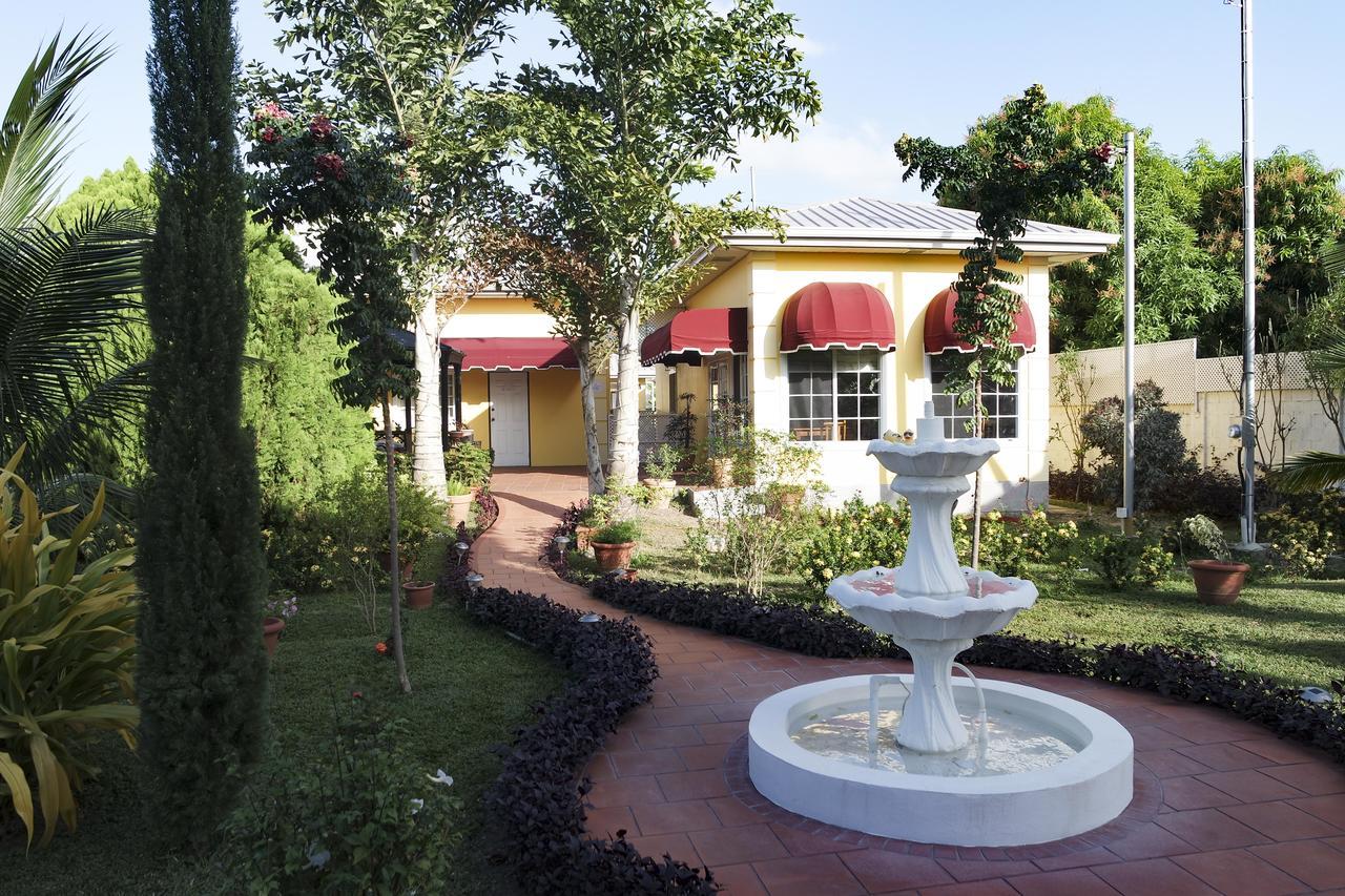 Kiskadee Korner Hotel Port of Spain ภายนอก รูปภาพ